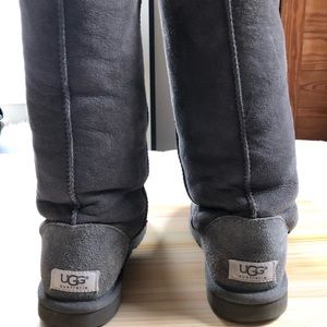 Classic Tall UGG Boots in Gray